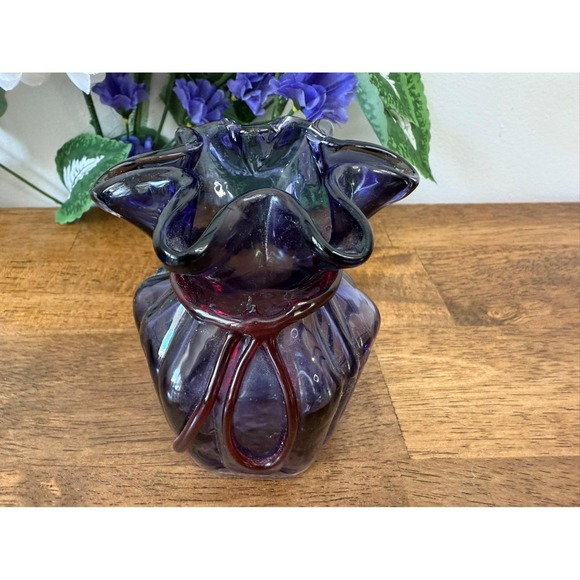 Vintage Amethyst Purple Glass Vase Applied Red Ribbon‎ Ruffled Rim - Picture 3 of 5